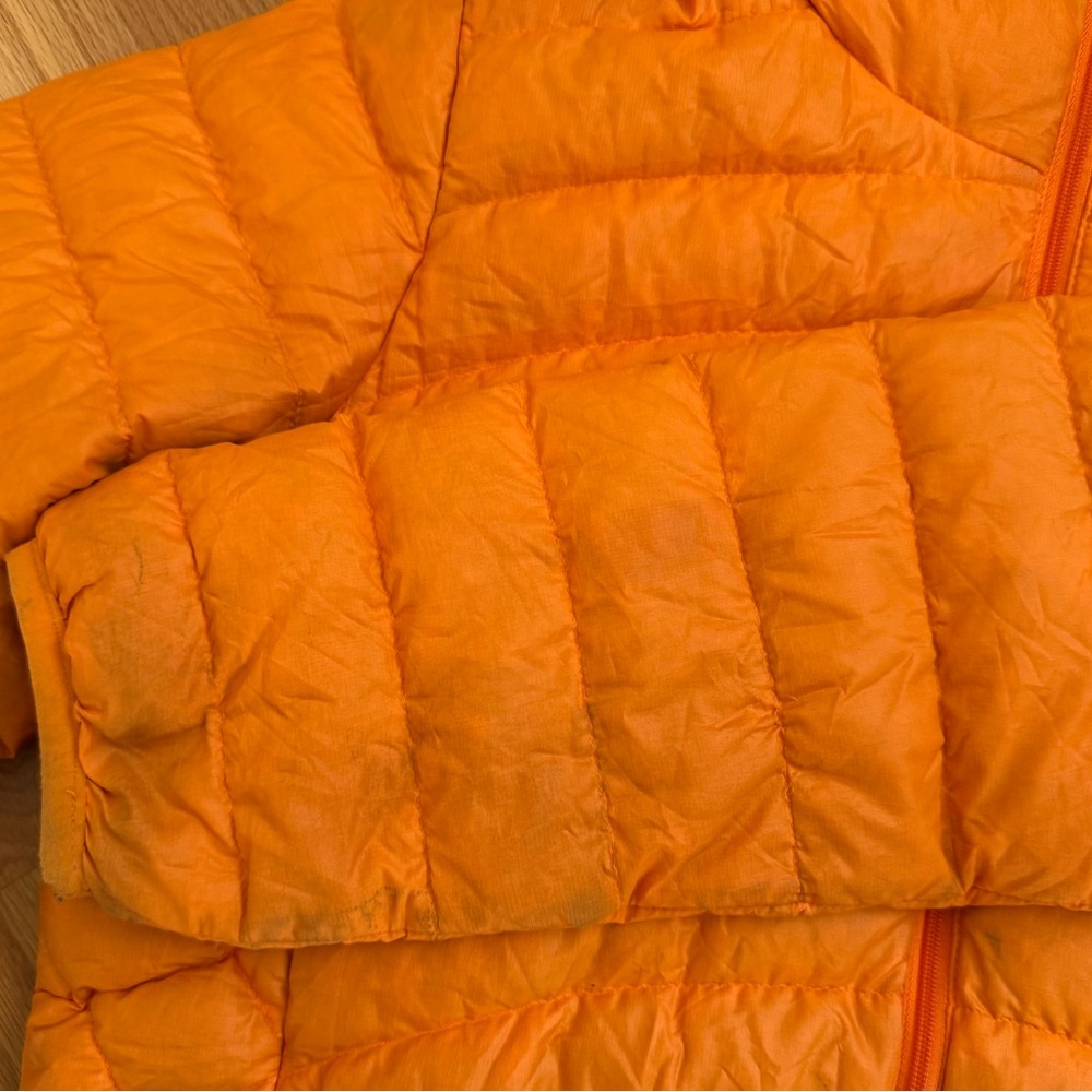 Patagonia Down Sweater Hoody - Mango - Large - Picture 5 of 9